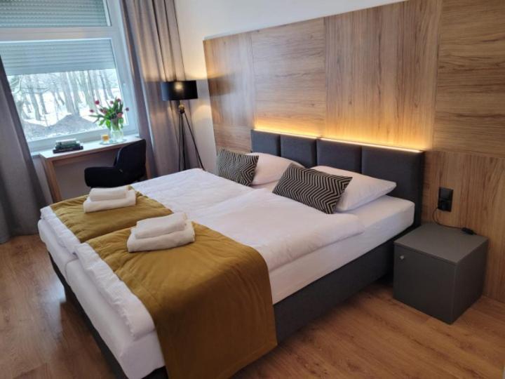 Good Sleep Bed and Breakfast Kolonowskie Eksteriør billede